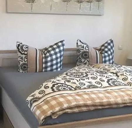 Apartamento Reetferienhaus Brandseeschwalbe *