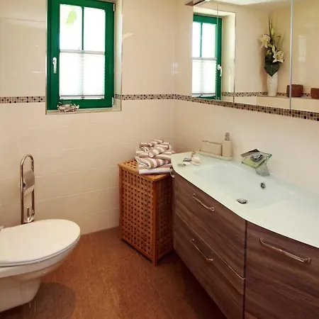Apartamento Reetferienhaus Brandseeschwalbe *